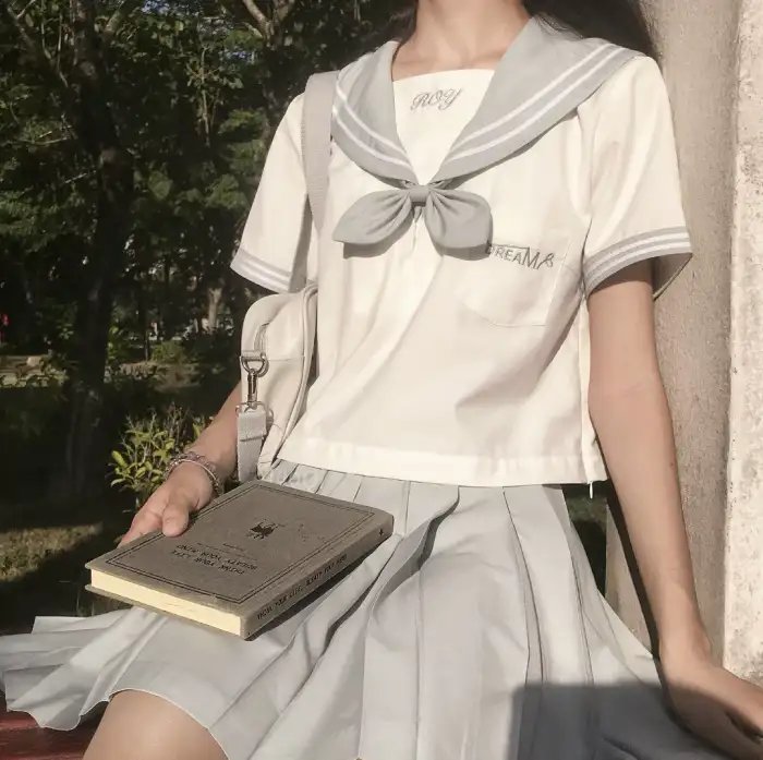 忌爱